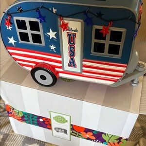 Scentsy USA Camper Warmer - Blue, Red, and White